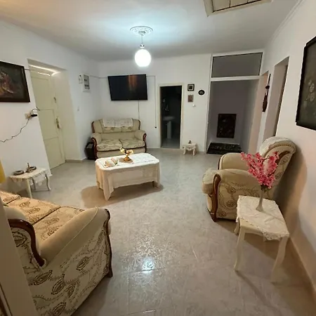 بيت شباب Castle